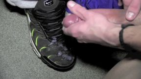 Feet and foot submission for bitch