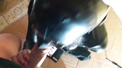 Laura XXX in fishnet stockings and platform boots blowjob on her knees