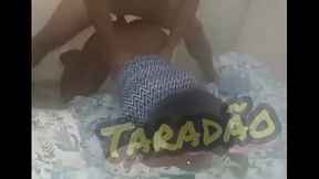 Gozando gostoso no cu da puta