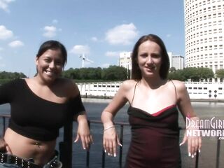 Lalin gal Lesbos Flash In Public And In A Limo