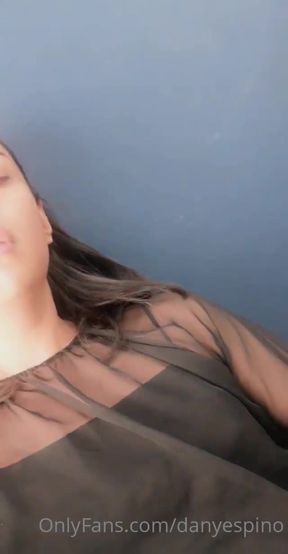 Hot latina quick cum