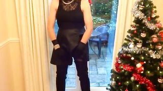 Christmas Wanking in Thigh-High Boots