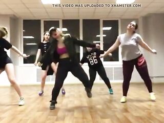 Swag Rus Panda twerk class and lesson