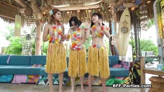 Foursome vacation on Hawaii with slutty girlfriends