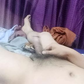 Pakistani boy masturbates