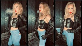 Your Goddess smokes marlboro red