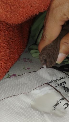 I serve my cum on tissue paper