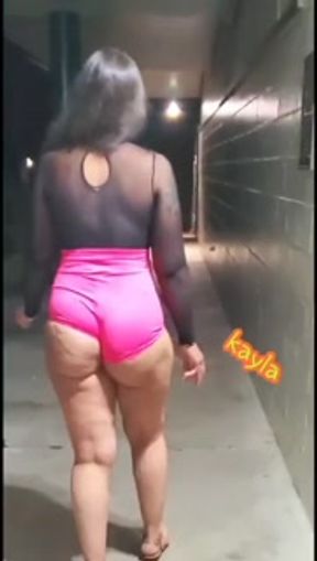 Big Booty No panties on in public