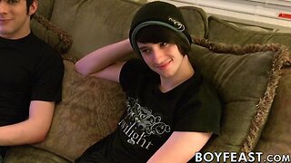 Teen men kiss before performing dirty oral and handy time
