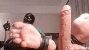 Foot exhibitionists Joi with Mistress Alexia