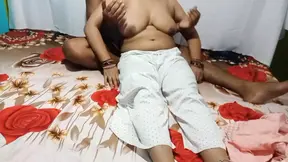 Hot indian bhabhi having romance.