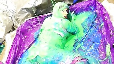 Dirty sluts Sissy fucks herself in the slime bath with a monster dildo