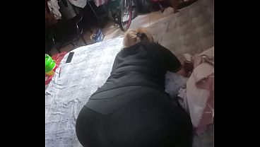 Esto pasa cuando estoy a solas con mi empleada
