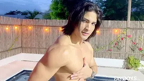 Oily Ricky Iglesias Gets a Sensual Handjob - Eastboys