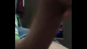 Playero se la jala y le salen mecos