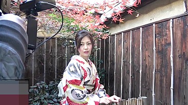 Uncensored, Japanese wife. Sexy black-haired beauty. 3P in kimono. Creampie sex and blowjob. Masturbation,