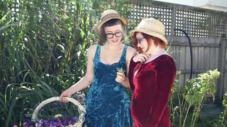 Garden fuck with two orgasmic and organic lezzies