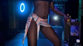 having my juicy pussy fucked while my asshole is winking at him sends him into overdrive!!