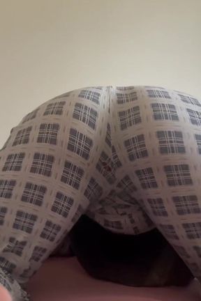 Rotten Farts in Tight Pijama Pants