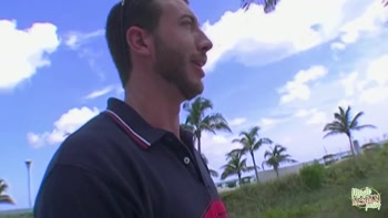 Amazing Asian sex bomb that enjoys having her hair tugged while riding