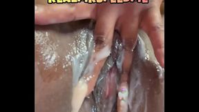 Finger fucking my sweet pussy