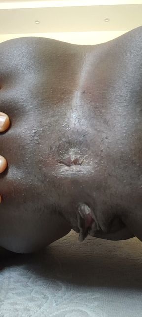 Dirty ass with big pussy lips closely on camera