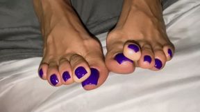 OVERLAPPED PURPLE TOES - SD