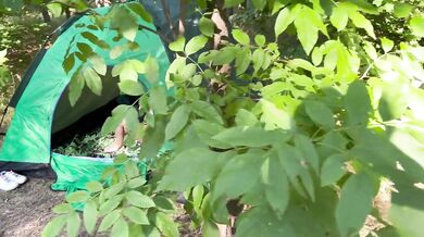 Fucked in 69 position in a tent in the forest - Ikasmoks