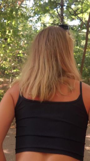 I Sucked a Stranger's Big Cock in the Park Risky Outdoor Sex   Clip 2