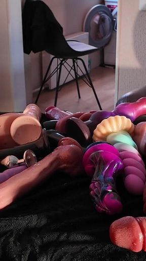 21 Dildos Came Out of My Ass