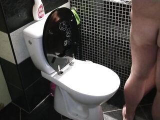 Urinate doxy Wife sucks schlong whilst I pee on the WC
