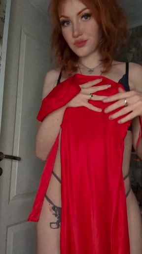Hot onlyfan showcases her big ass and cute tits
