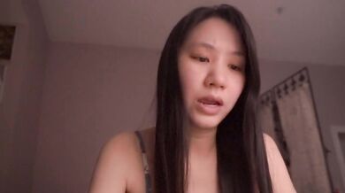 Nerdy Asian babe stuffed full of wisdom