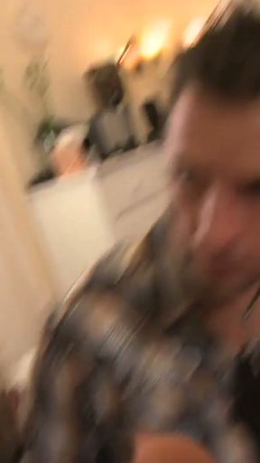 Rich Teen Sluts, Ficke Sie in ihren silbernen Highheels   Clip 1