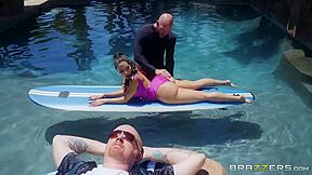 Shameless Wife Seduces And Fucks Her Surf Instructor - Lela Star And Johnny Sins