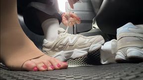 Stinky Socks in the Taxi After a Long Flight – Sneaker Removal & Sweaty Feet