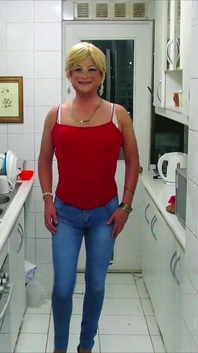 Crossdresser Fernanda Gomez Too Amateur