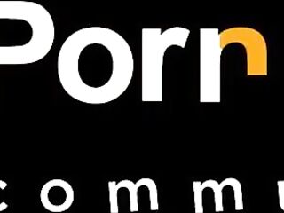 Booty screw with pee squirt MV