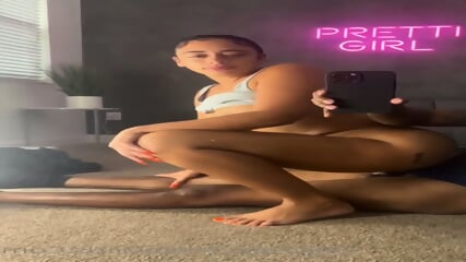 Teen: Her google drive folder, 557 videos =  https://rentry.co/v6io7mmk