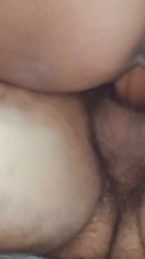Desi Husband and wife honeymoon viral Sex video Oyo room   Clip 1