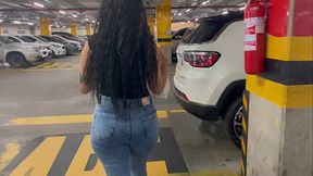 ESPOSA DO MEU MELHOR AMIGO VOLTOU PRA CASA COM A BUCETA TODA GOZADA