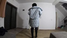 Unfaithful housewife seeks cock&#x1F32D; and cumshots on legs under down jackets