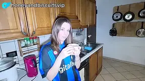 Partita Di Derby Finisce In Scopata Per Una Vera Coppia Amatoriale Calda E Arrapata-dialoghi Ita