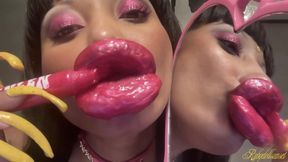 RubyDollLipz's 4-6-23 Growing XXL Doll Lips