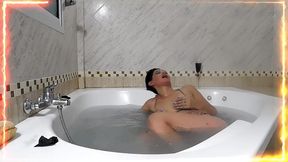 disfruta de la hermosa cojida del dia anterior , mientras espera a los ganadores de los dos dias de vacaciones, un dia con la diosa del sexo , perla lopez