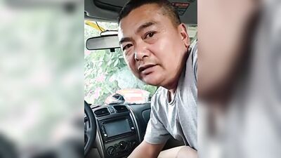 Amateur Chinese lad gets his prick sucked and stroked by a stranger