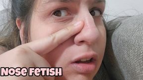 I CANT STOP SCRATCHING MY ITCHY NOSE - NOSE PLAY