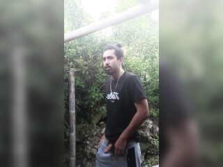 A masturbation on the street, it turns me on to stroke in public