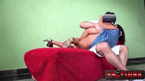 a mulata puta achou que ia ficar sem rola, mas levou muita - alessandra carvalho - frotinha porn star - -