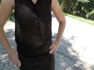 I walk at park out of brassiere, jerk off stud in car, turn him on, but let him cum on me merely in evening!